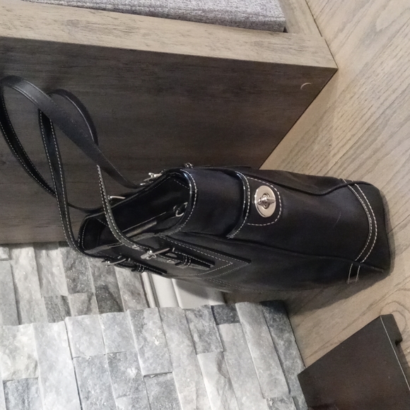 💝Coach Black leather purse Authentic - Picture 2 of 15